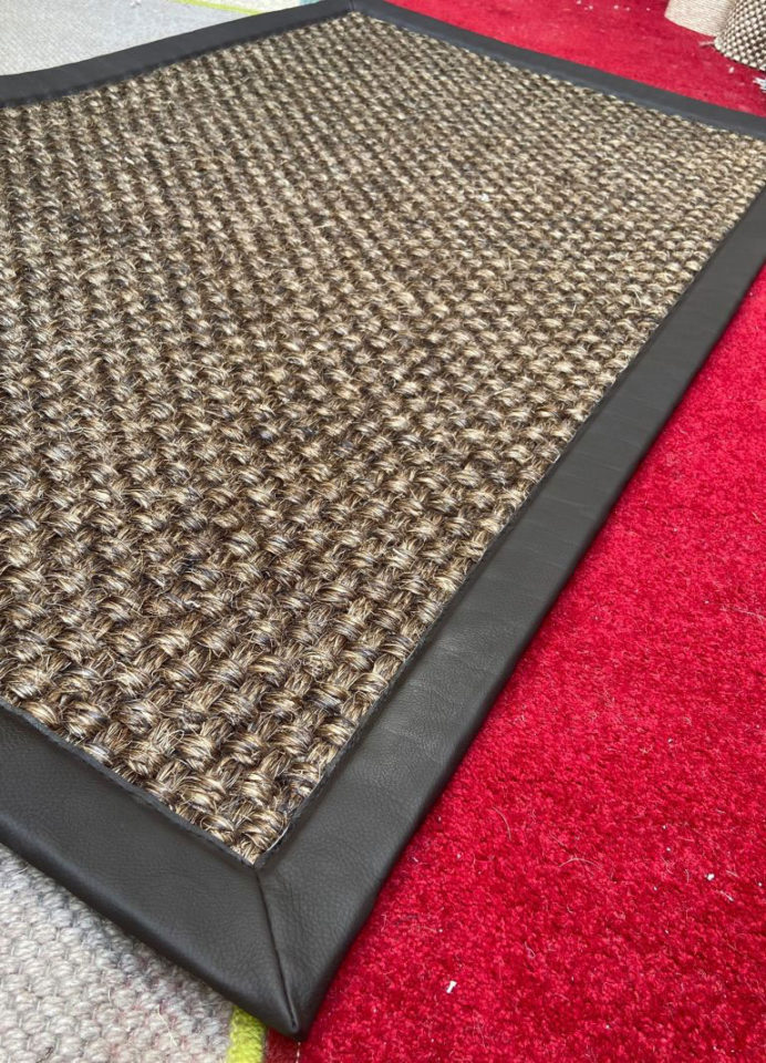 Rug With Binding 01